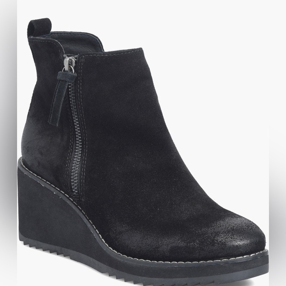 Emeline Waterproof Wedge Bootie - Picture 1 of 9